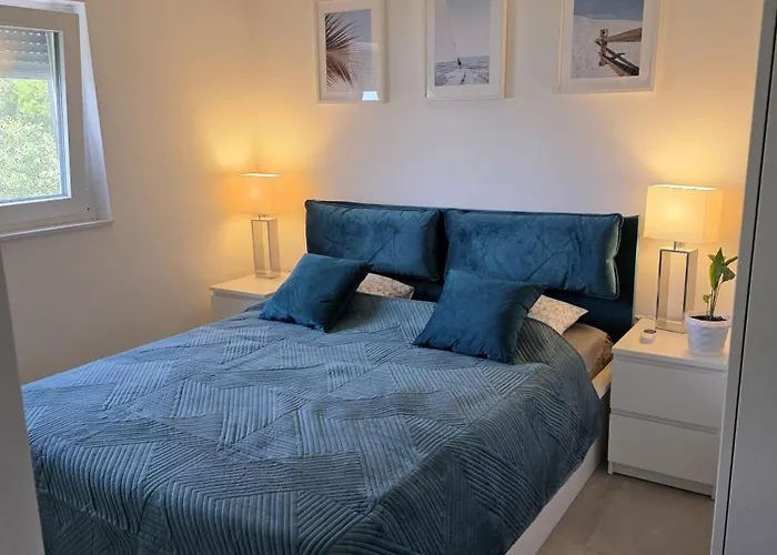 アパート Monika *