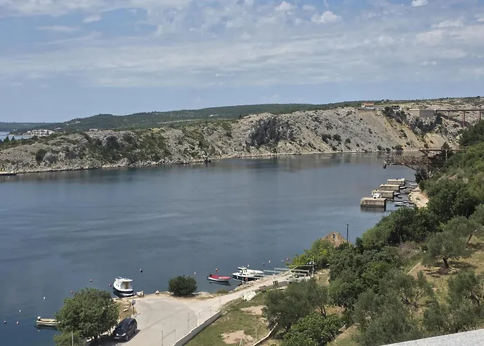 Monika شقة ماسلينتسا